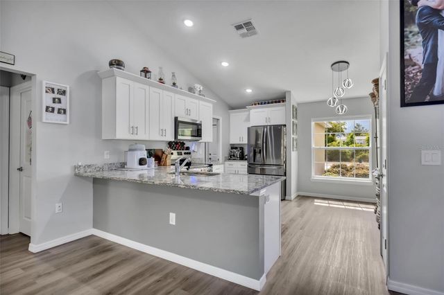 40610 E FOURTH AVENUE, Umatilla, FL 32784
