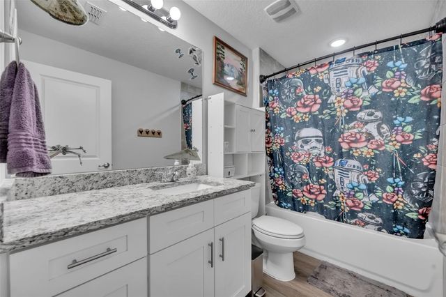 40610 E FOURTH AVENUE, Umatilla, FL 32784