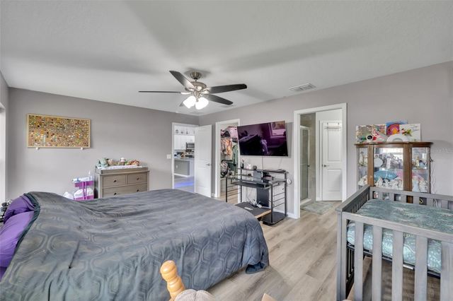 40610 E FOURTH AVENUE, Umatilla, FL 32784
