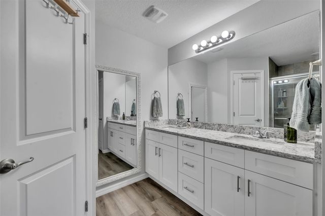 40610 E FOURTH AVENUE, Umatilla, FL 32784