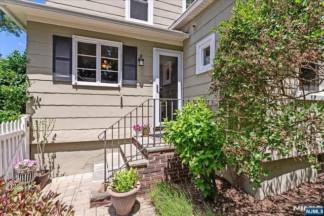 3 Ferguson Place, Glen Rock, NJ 07452