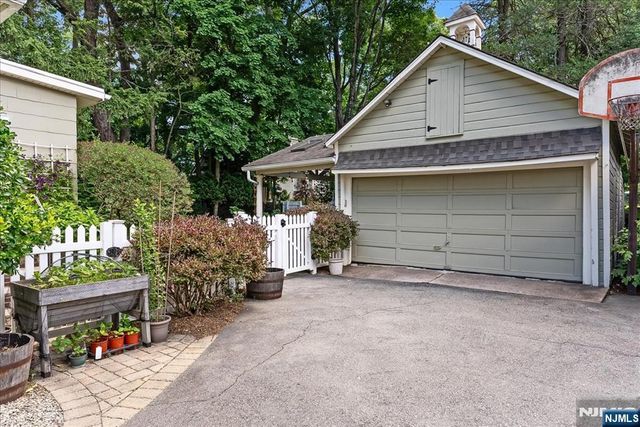 3 Ferguson Place, Glen Rock, NJ 07452