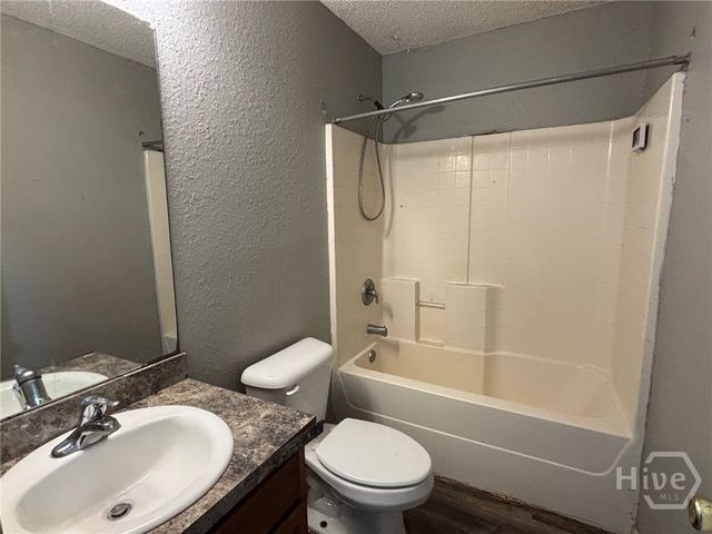 405 Shadowbrook Circle, Springfield, GA 31329