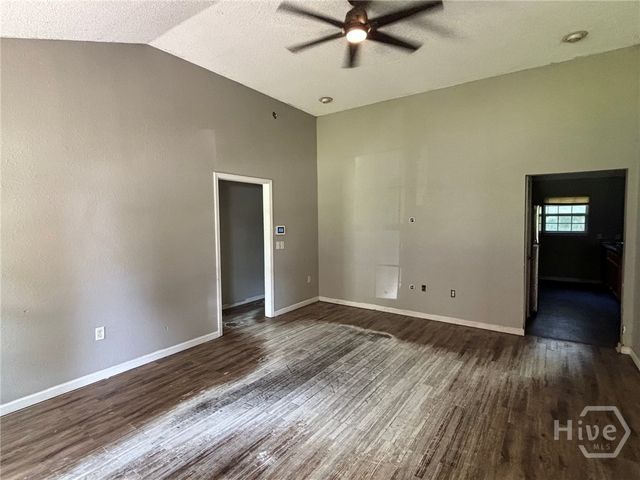 405 Shadowbrook Circle, Springfield, GA 31329