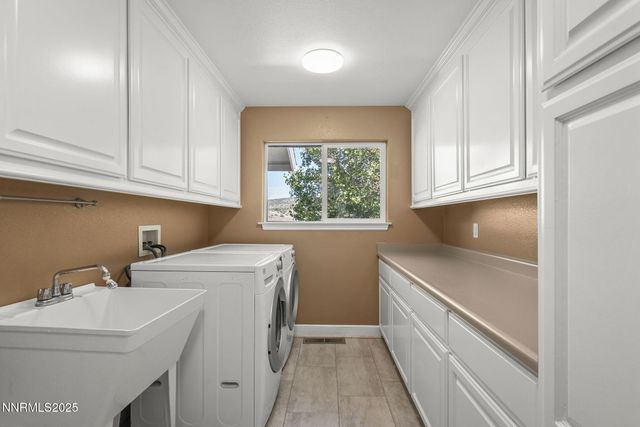 1100 Out-R-Way, Gardnerville, NV 89410