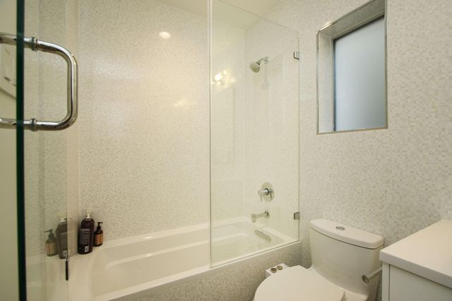 4408 Mount Vernon Street, Houston, TX 77006