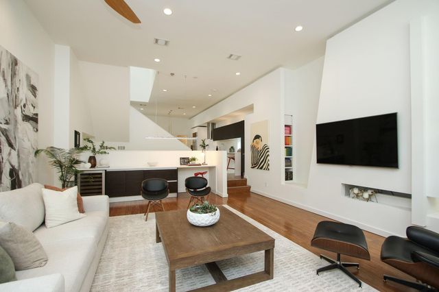 4408 Mount Vernon Street, Houston, TX 77006