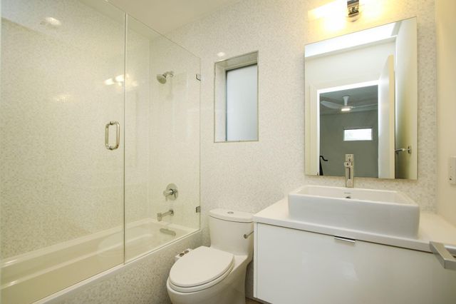 4408 Mount Vernon Street, Houston, TX 77006