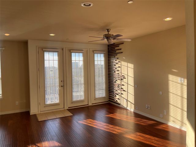 950 Henderson Street 1310, Fort Worth, TX 76102