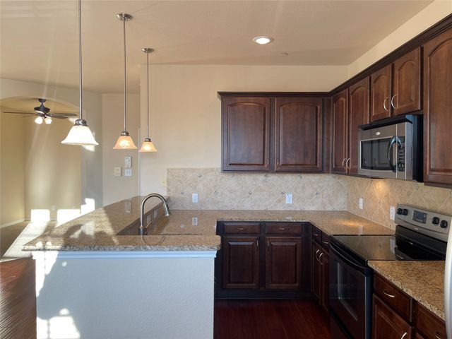 950 Henderson Street 1310, Fort Worth, TX 76102
