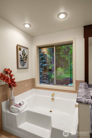 18316 NE 133rd Street, Redmond, WA 98052