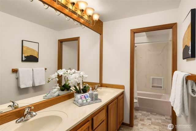 18316 NE 133rd Street, Redmond, WA 98052