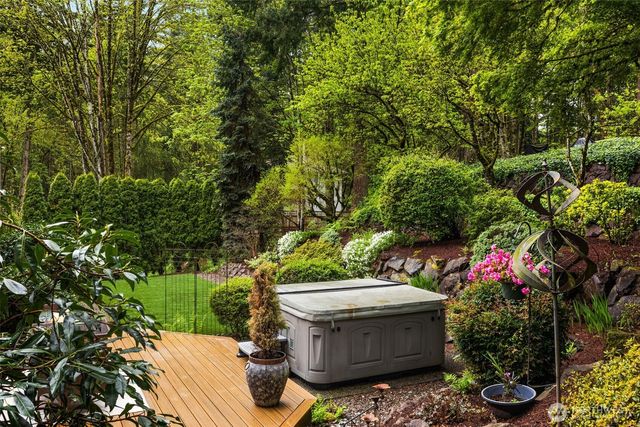 18316 NE 133rd Street, Redmond, WA 98052