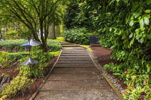 18316 NE 133rd Street, Redmond, WA 98052