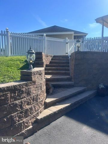 6279 HULMEVILLE RD, Bensalem, PA 19020