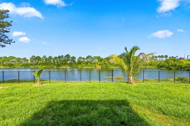 4650 SW Babylon St, Port St. Lucie, FL 34953