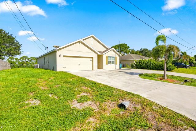 4650 SW Babylon St, Port St. Lucie, FL 34953