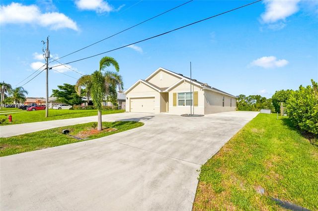 4650 SW Babylon St, Port St. Lucie, FL 34953