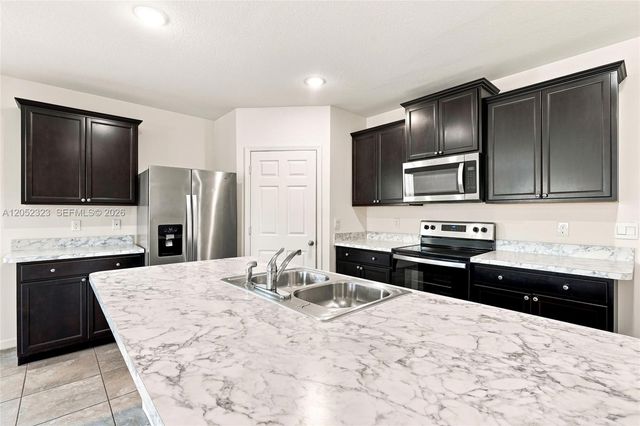 4650 SW Babylon St, Port St. Lucie, FL 34953