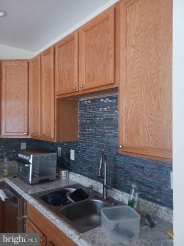 205 HILLSIDE CT, Stafford, VA 22554
