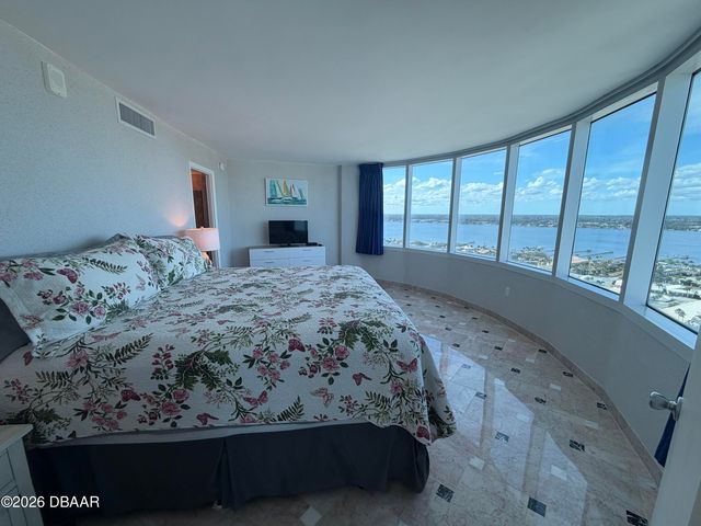 2625 S Atlantic Ave Apt 24NW, Daytona Beach Shores, FL 32118