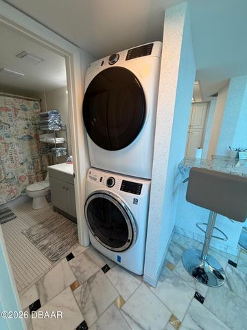 2625 S Atlantic Ave Apt 24NW, Daytona Beach Shores, FL 32118
