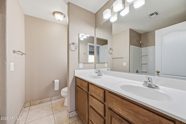779 E BRADSTOCK Way, San Tan Valley, AZ 85140