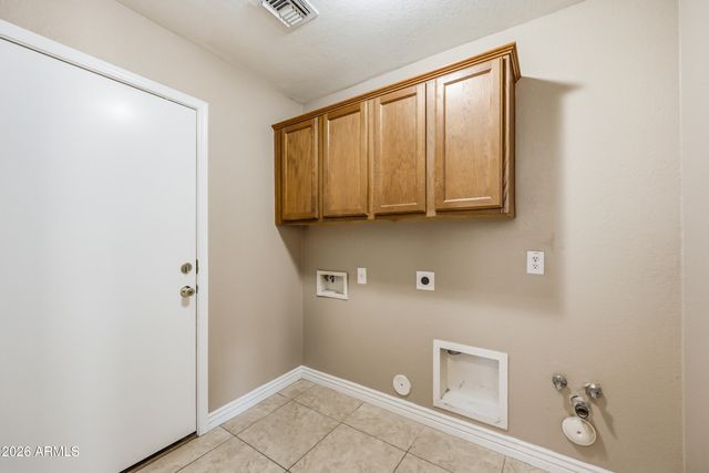 779 E BRADSTOCK Way, San Tan Valley, AZ 85140
