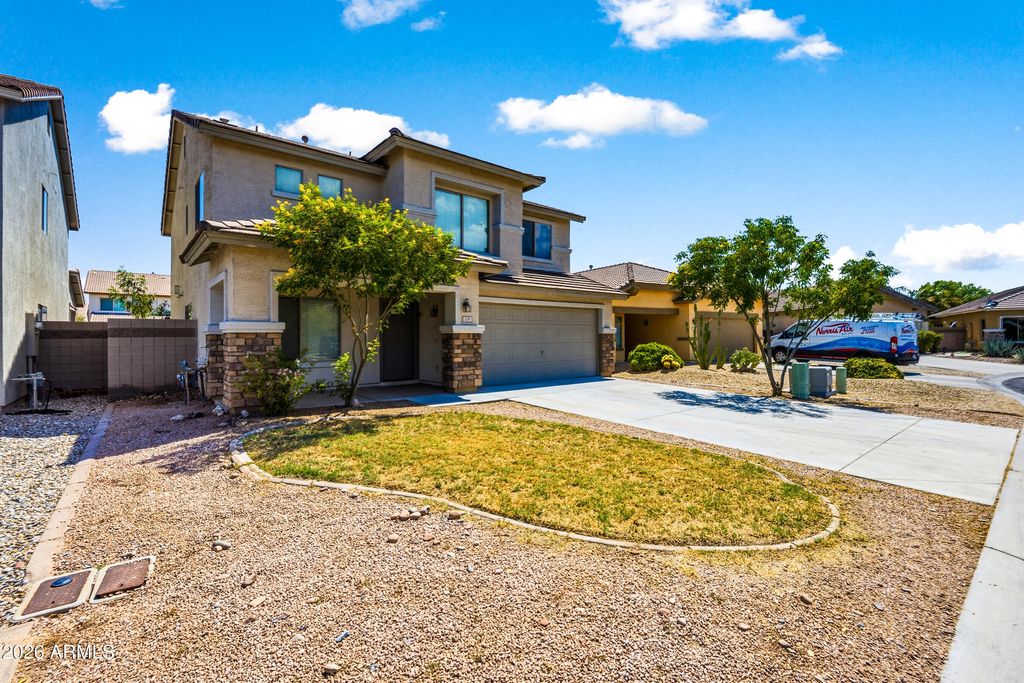 779 E BRADSTOCK Way, San Tan Valley, AZ 85140 — photo 2