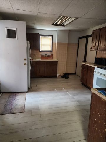 35 Harvest Street 1, Rochester, NY 14605