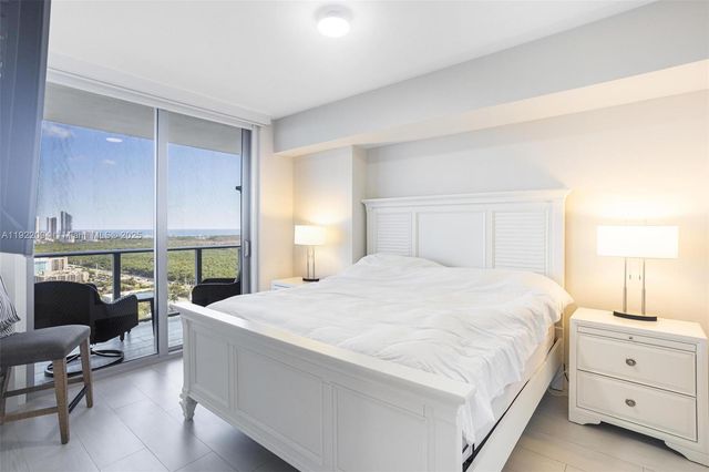 16385 Biscayne Blvd 3016, North Miami Beach, FL 33160