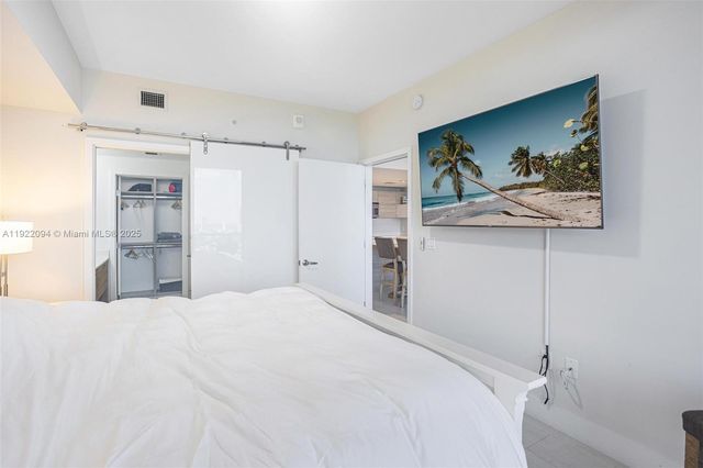 16385 Biscayne Blvd 3016, North Miami Beach, FL 33160