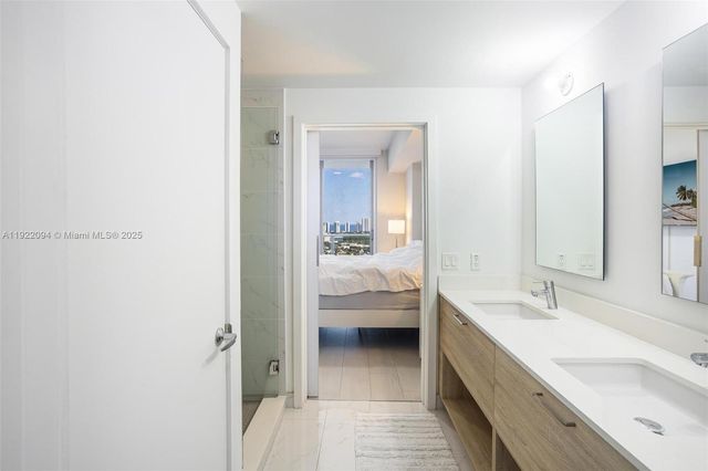 16385 Biscayne Blvd 3016, North Miami Beach, FL 33160