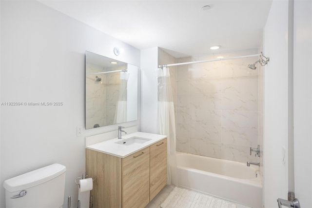 16385 Biscayne Blvd 3016, North Miami Beach, FL 33160