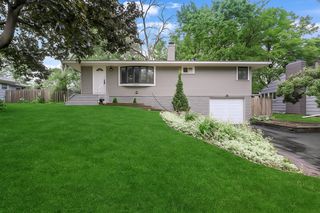 2901 Valle Vista Street, New Hope, MN 55427