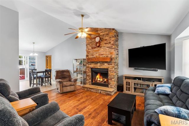 59 McClay Trail Drive, St Peters, MO 63376