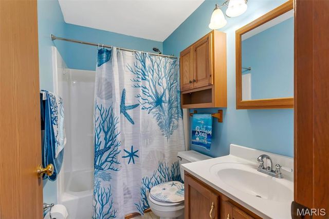 59 McClay Trail Drive, St Peters, MO 63376