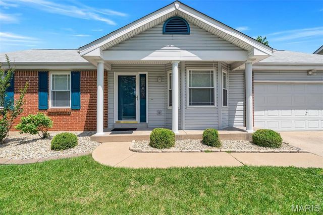 59 McClay Trail Drive, St Peters, MO 63376