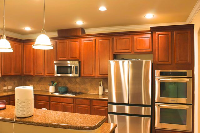 5996 Clearwater Drive, The Colony, TX 75056