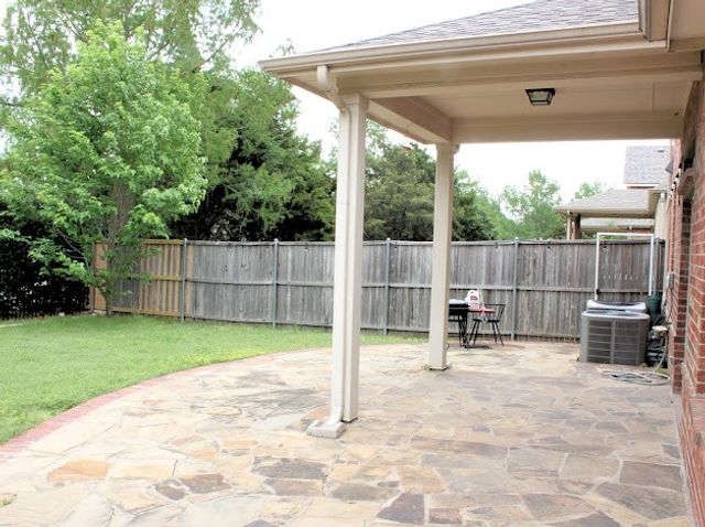 5996 Clearwater Drive, The Colony, TX 75056