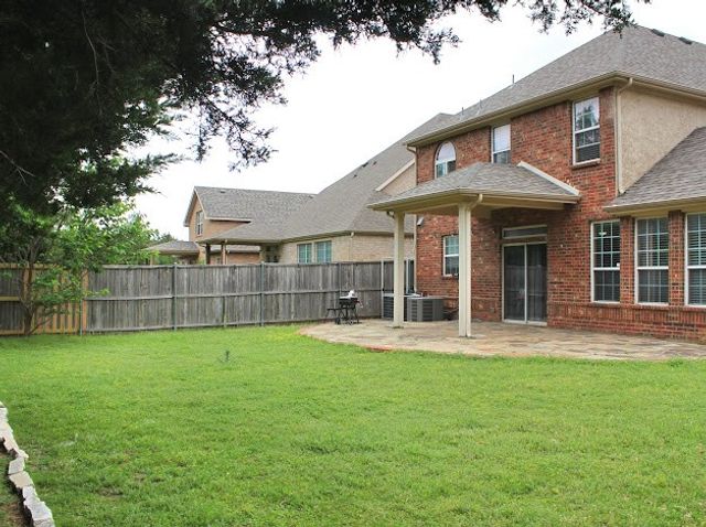 5996 Clearwater Drive, The Colony, TX 75056