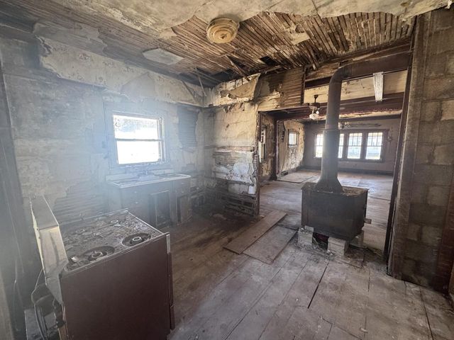 2512 73rd STREET, Kenosha, WI 53143