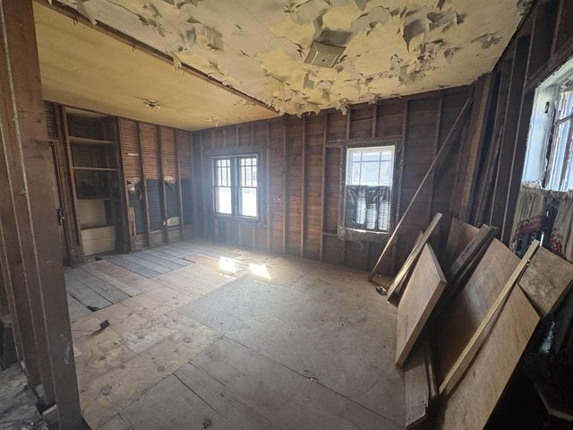 2512 73rd STREET, Kenosha, WI 53143