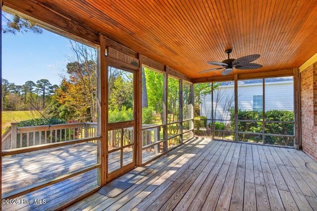 1929 Caracara Drive, New Bern, NC 28560