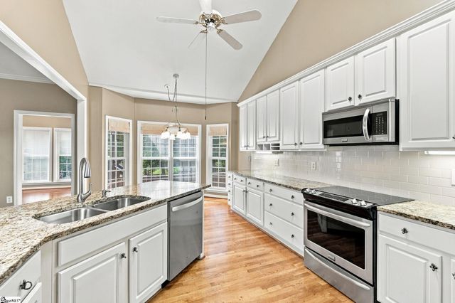 110 Amberjack Court, Taylors, SC 29687