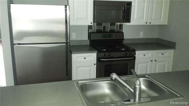 2088 Arcadia Drive, Canton, MI 48188
