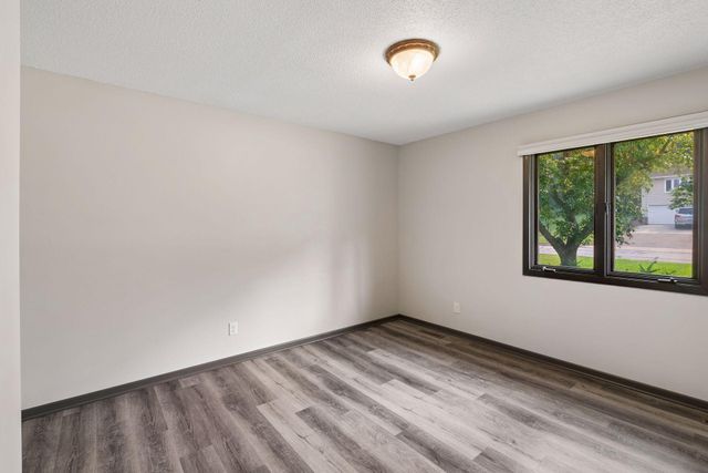 1415 11th Avenue, Newport, MN 55055