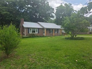 128 Hillview Drive, Thomaston, GA 30286