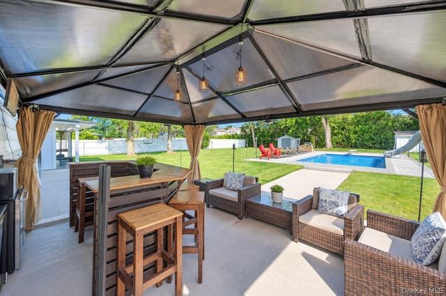 15 Dillon Drive, Dix Hills, NY 11746