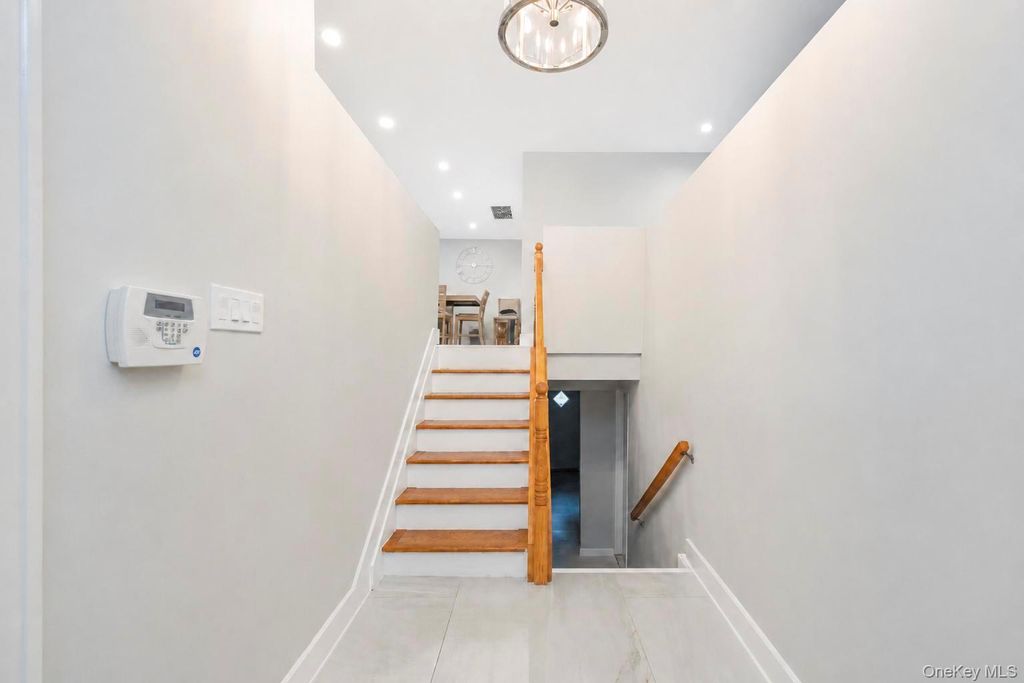 15 Dillon Drive, Dix Hills, NY 11746 — photo 4